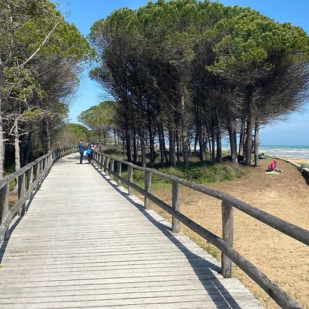 Welcoming Flat For 6 Guests Next To The Beach Bibione Esterno foto